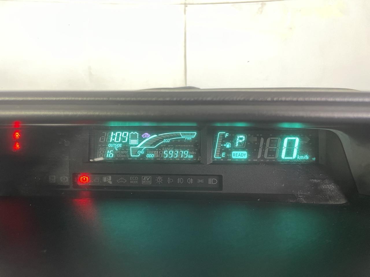 2012 Toyota Aqua S Hatchback LOW KMS + PARKING SENSORS + AUTO LIGHTS