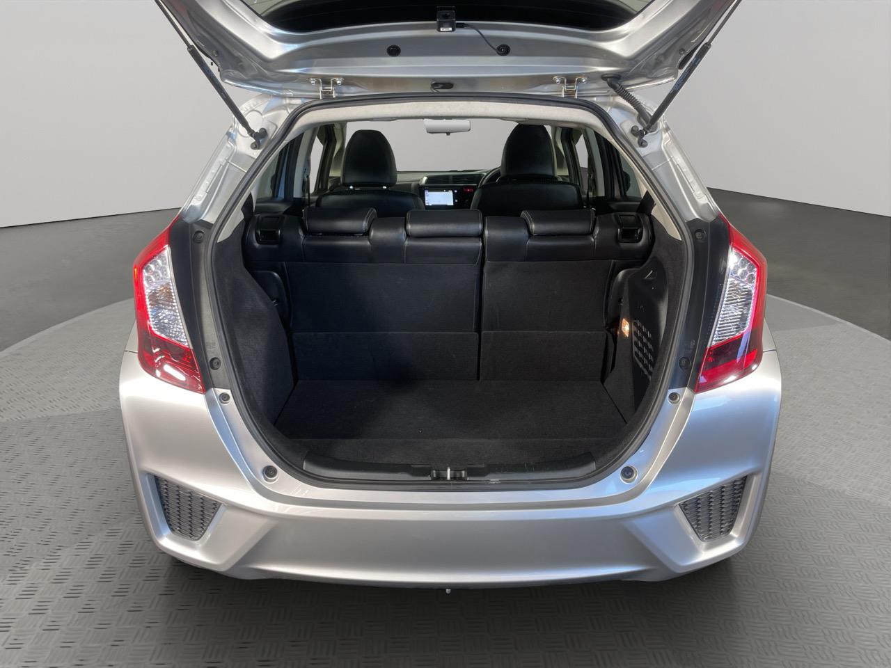 2014 Honda Fit Jazz Hybrid New Shape Hatchback REVERSING CAMERA + AUTO LIGHTS + CRUISE CONTROL