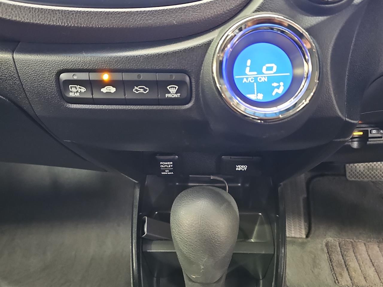 2012 Honda Fit SHUTTLE HYBRID Station Wagon SMART KEY + CRUISE CONTROL + GREAT SPACE