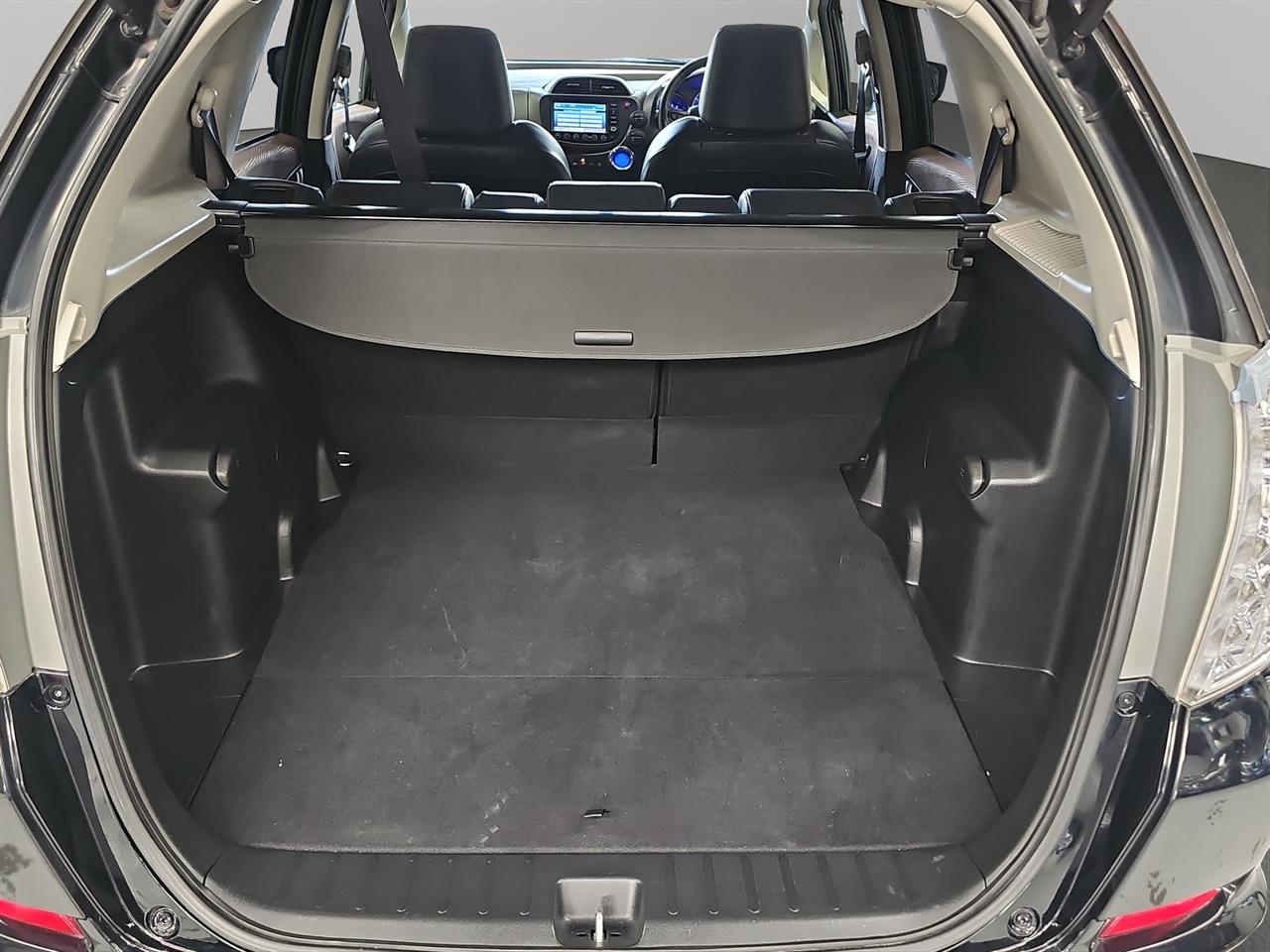 2012 Honda Fit SHUTTLE HYBRID Station Wagon SMART KEY + CRUISE CONTROL + GREAT SPACE