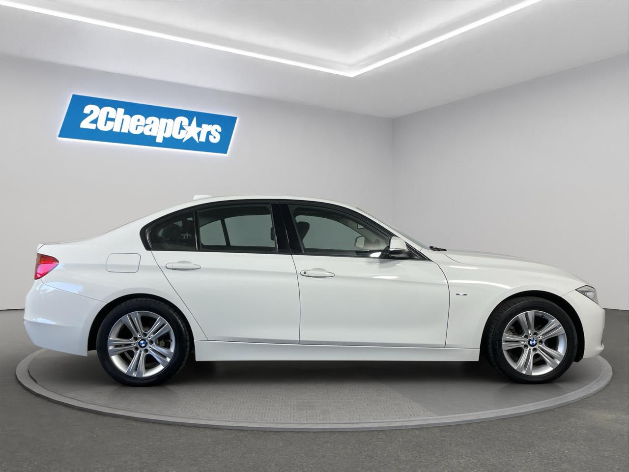 2015 BMW 320D BluePerformance Luxury Sedan REVERSING CAMERA + PARKING SENSOR + CRUISE CONTROL