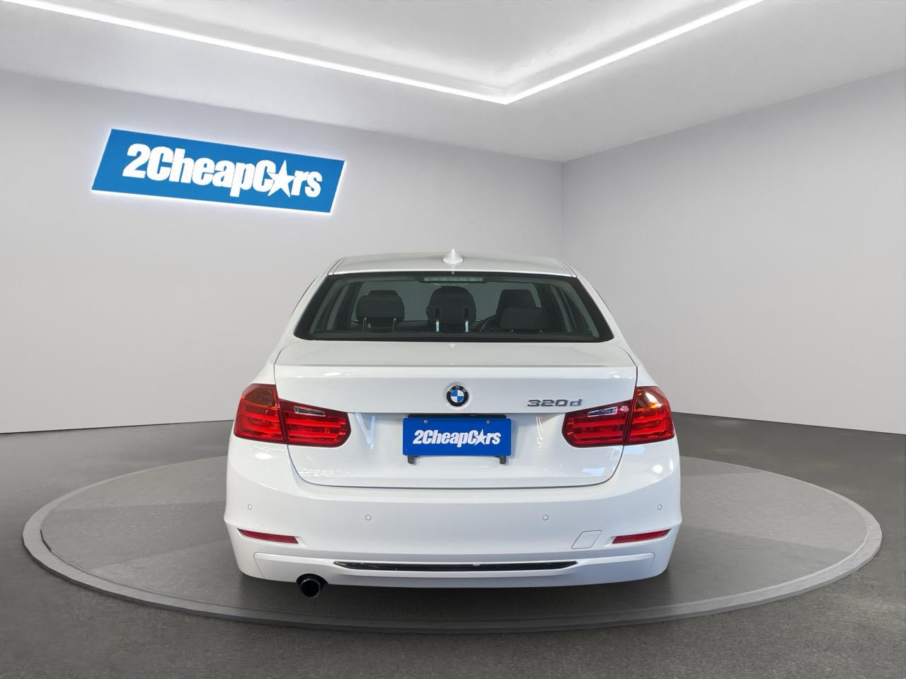 2015 BMW 320D BluePerformance Luxury Sedan REVERSING CAMERA + PARKING SENSOR + CRUISE CONTROL
