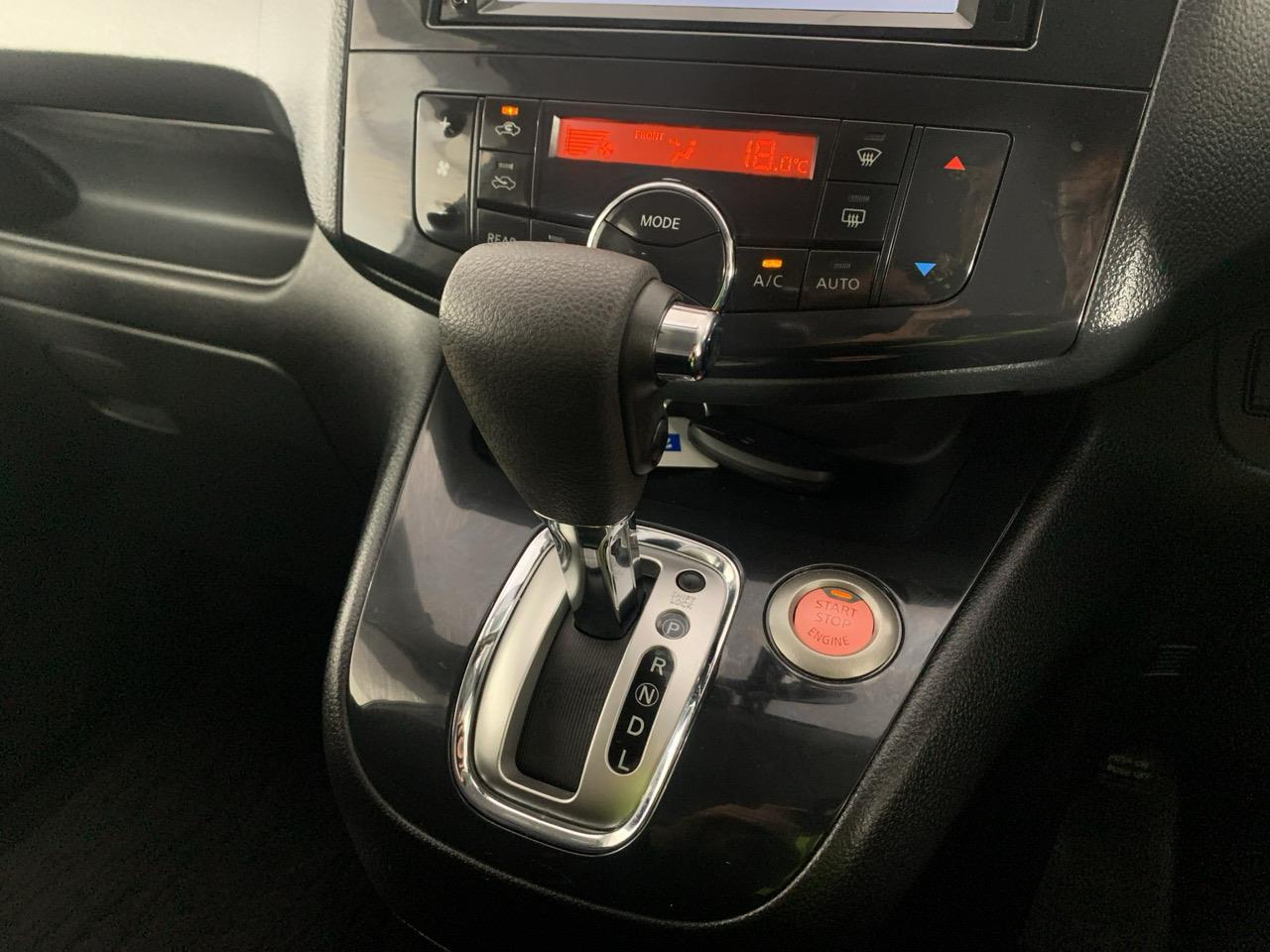 2013 Nissan Serena Hybrid Highway Star People Mover LOW KMS + CRUISE CONTROL +  ELECTRIC SLIDING DOORS