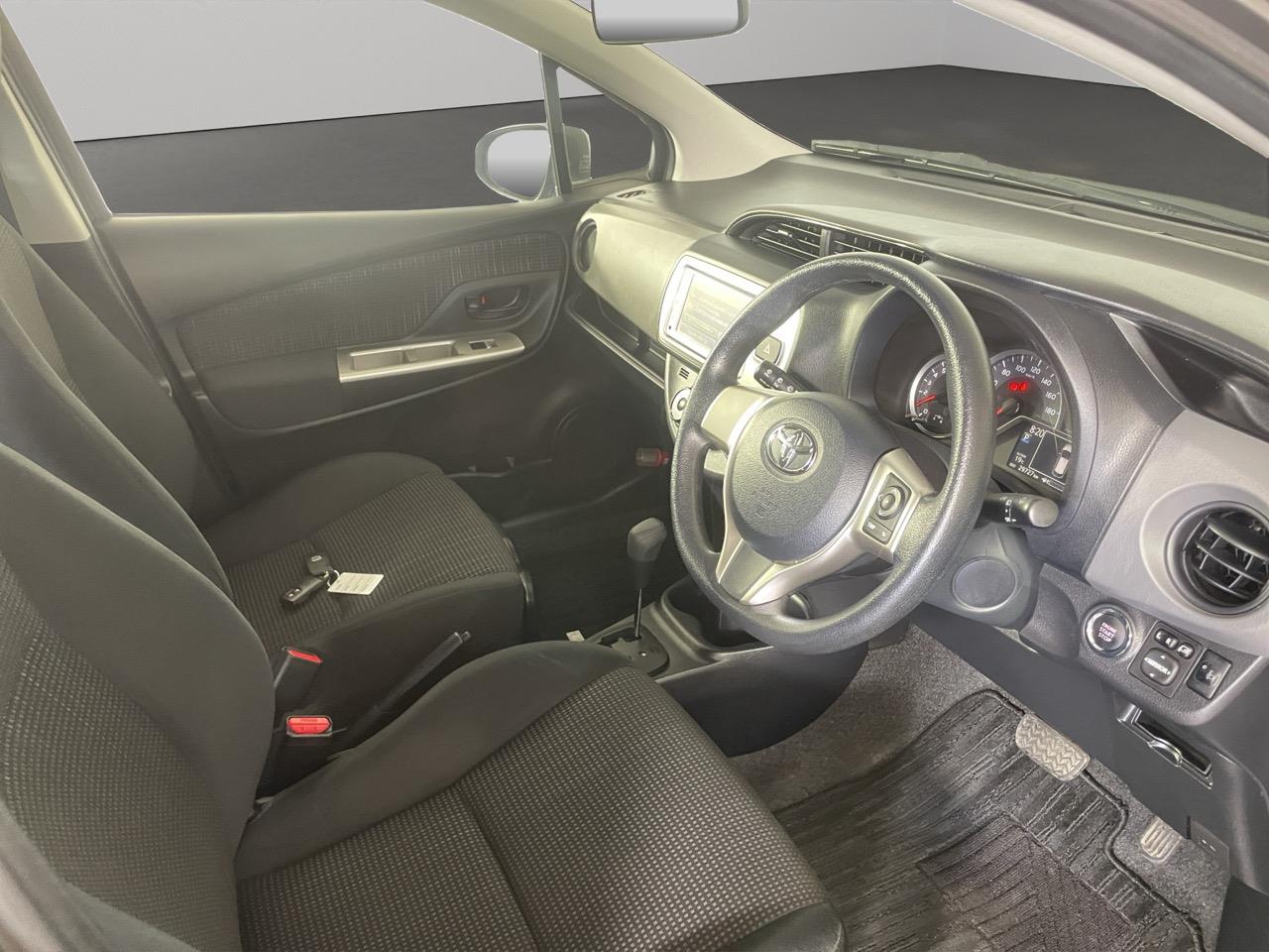 2014 Toyota Vitz F Hatchback LOW KM + REVERSING CAMERA + PUSH START