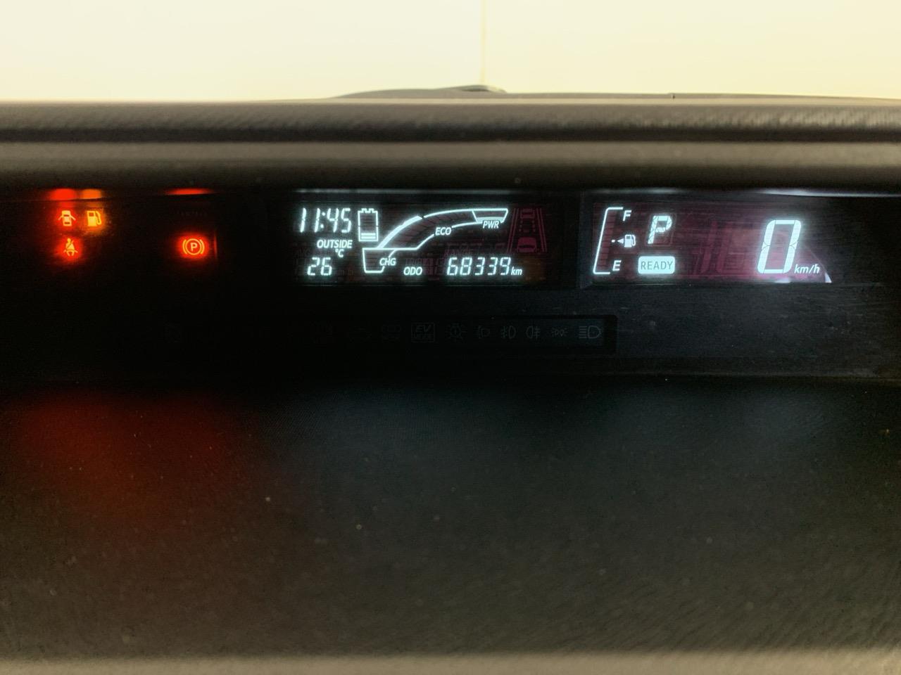 2017 Toyota Aqua Facelift Model S Hatchback REVERSING CAMERA + PUSH BUTTON START + AUTO LIGHTS