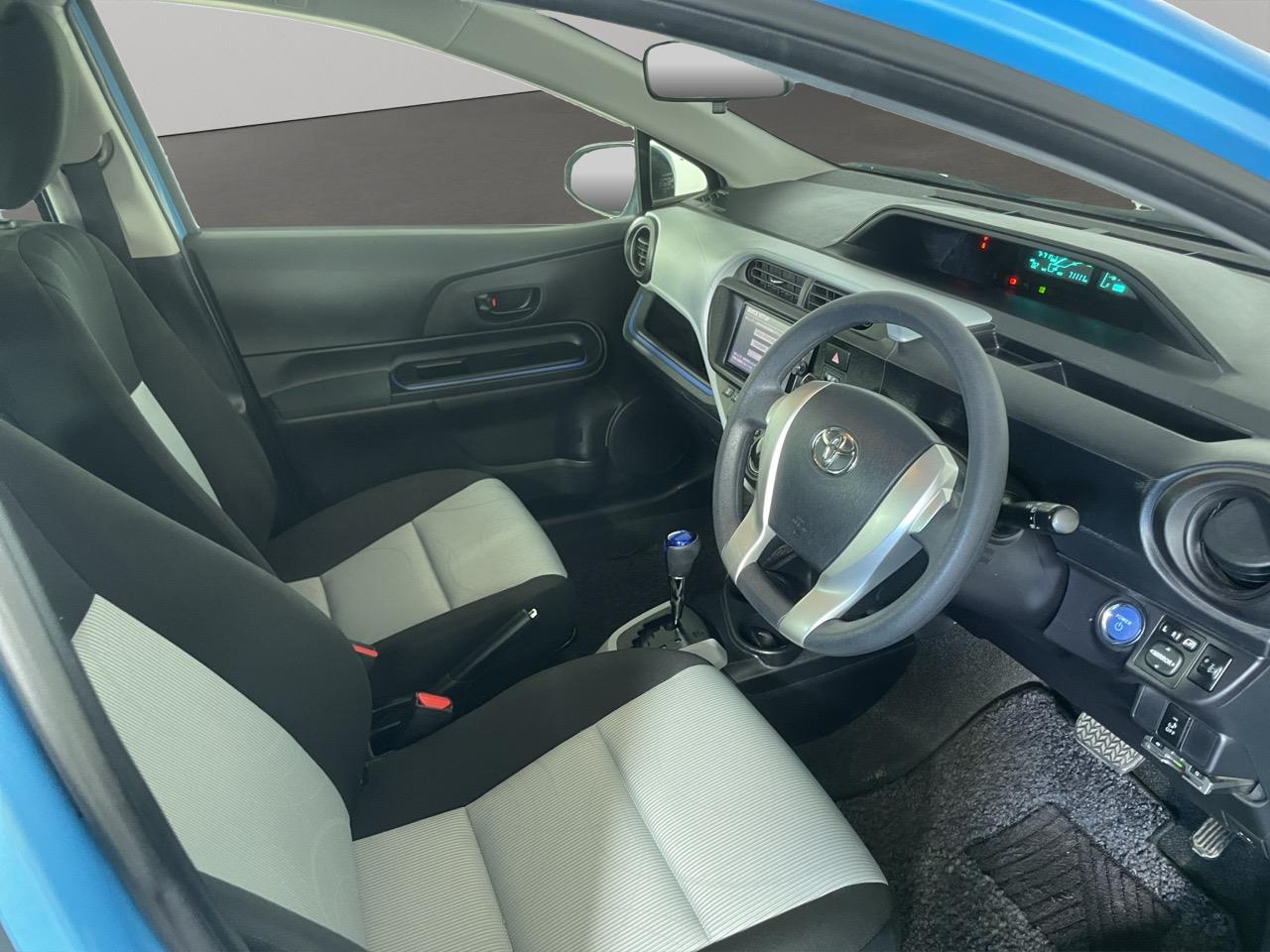 2013 Toyota Aqua G Hatchback REVERSING CAMERA + AUTO LIGHTS + PUSH BUTTON START