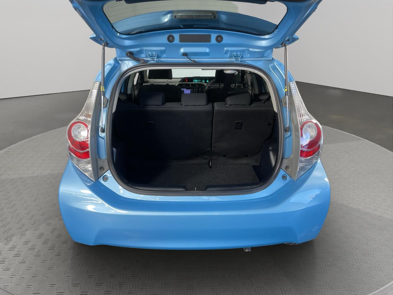 2013 Toyota Aqua G Hatchback REVERSING CAMERA + AUTO LIGHTS + PUSH BUTTON START