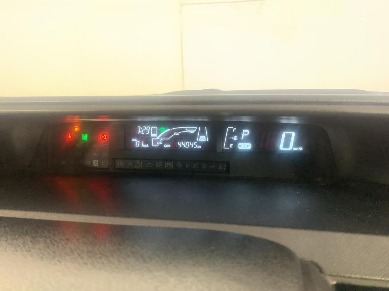 2017 Toyota Aqua Facelift Model G Hatchback LOW KM + REVESING CAMERA + PUSH SRART