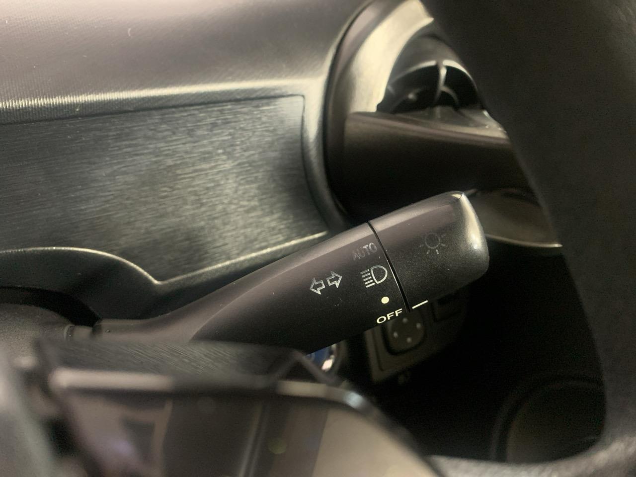 2017 Toyota Aqua Facelift Model G Hatchback LOW KM + REVESING CAMERA + PUSH SRART