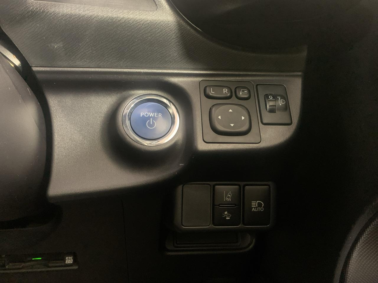 2017 Toyota Aqua Facelift Model G Hatchback LOW KM + REVESING CAMERA + PUSH SRART