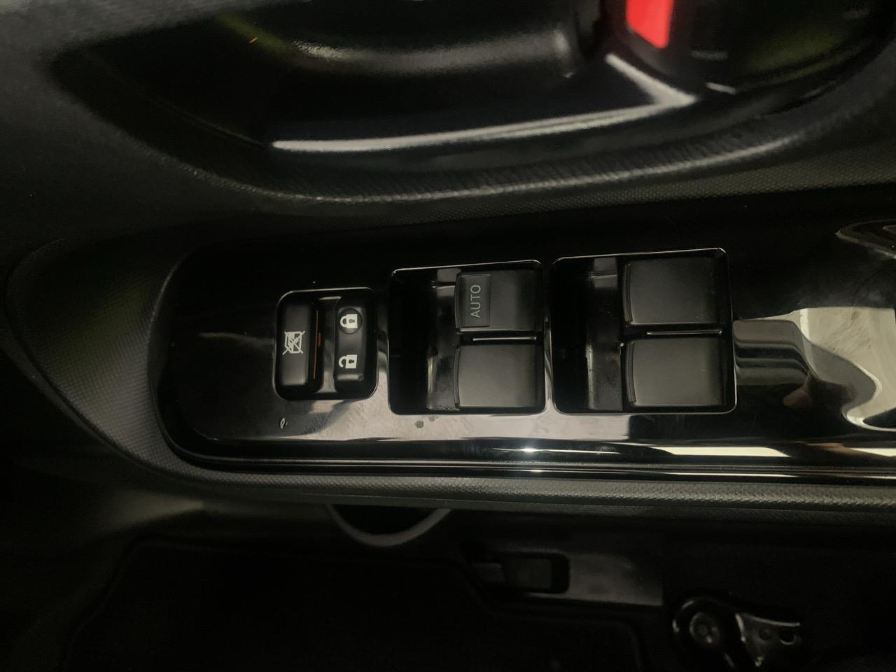 2017 Toyota Aqua Facelift Model G Hatchback LOW KM + REVESING CAMERA + PUSH SRART