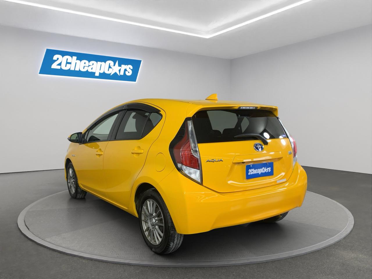 2016 Toyota Aqua Facelift Model S Hatchback PUSH BUTTON START + REVERSING CAMERA + AUTO LIGHTS