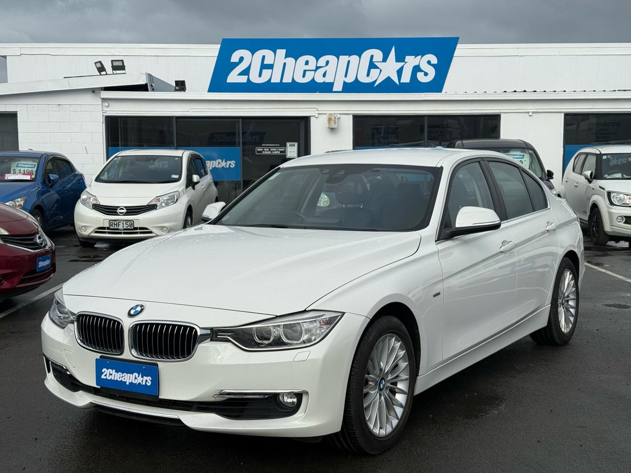 2014 BMW 320i  Sedan