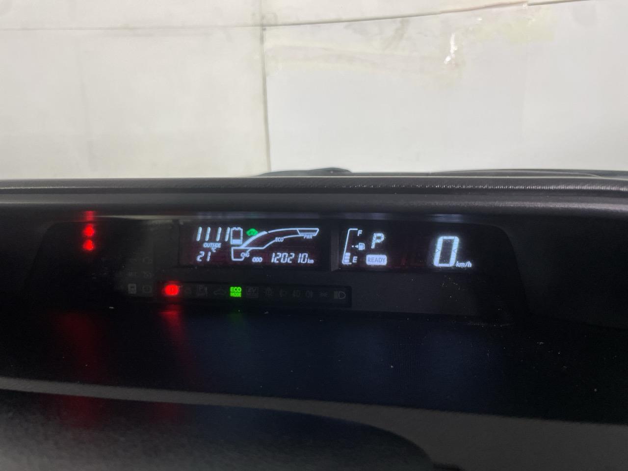 2015 Toyota Aqua X-URBAN Hatchback REVERSING CAMERA + AUTO LIGHTS + PUSH START