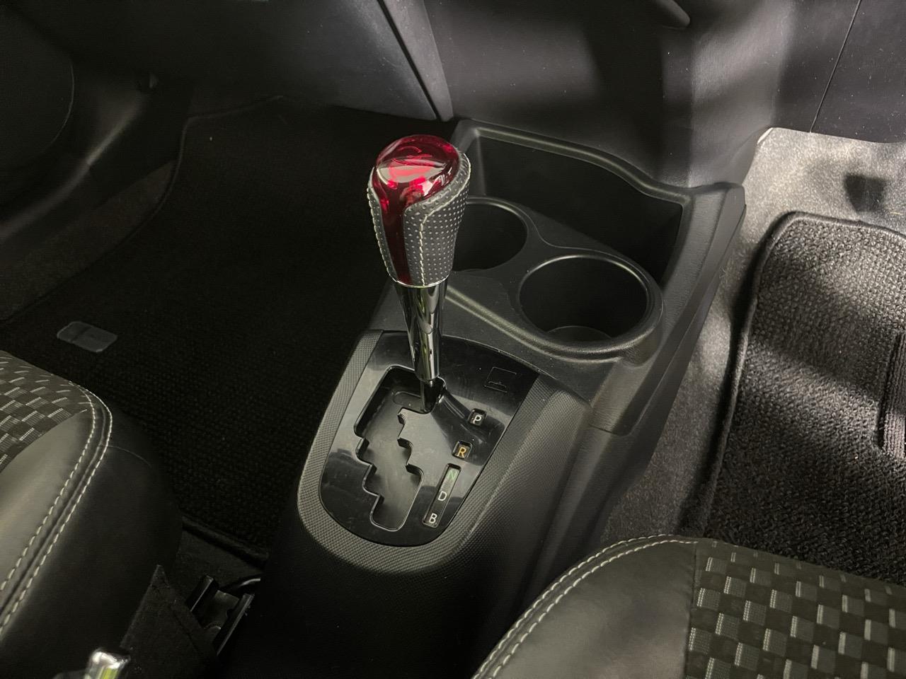 2015 Toyota Aqua X-URBAN Hatchback REVERSING CAMERA + AUTO LIGHTS + PUSH START