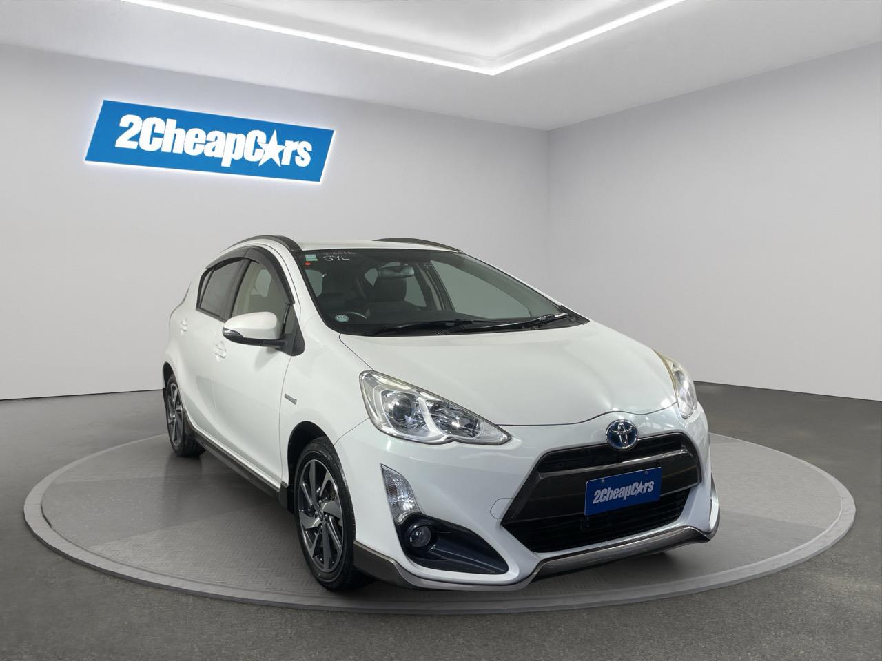 2015 Toyota Aqua X-URBAN Hatchback REVERSING CAMERA + AUTO LIGHTS + PUSH START