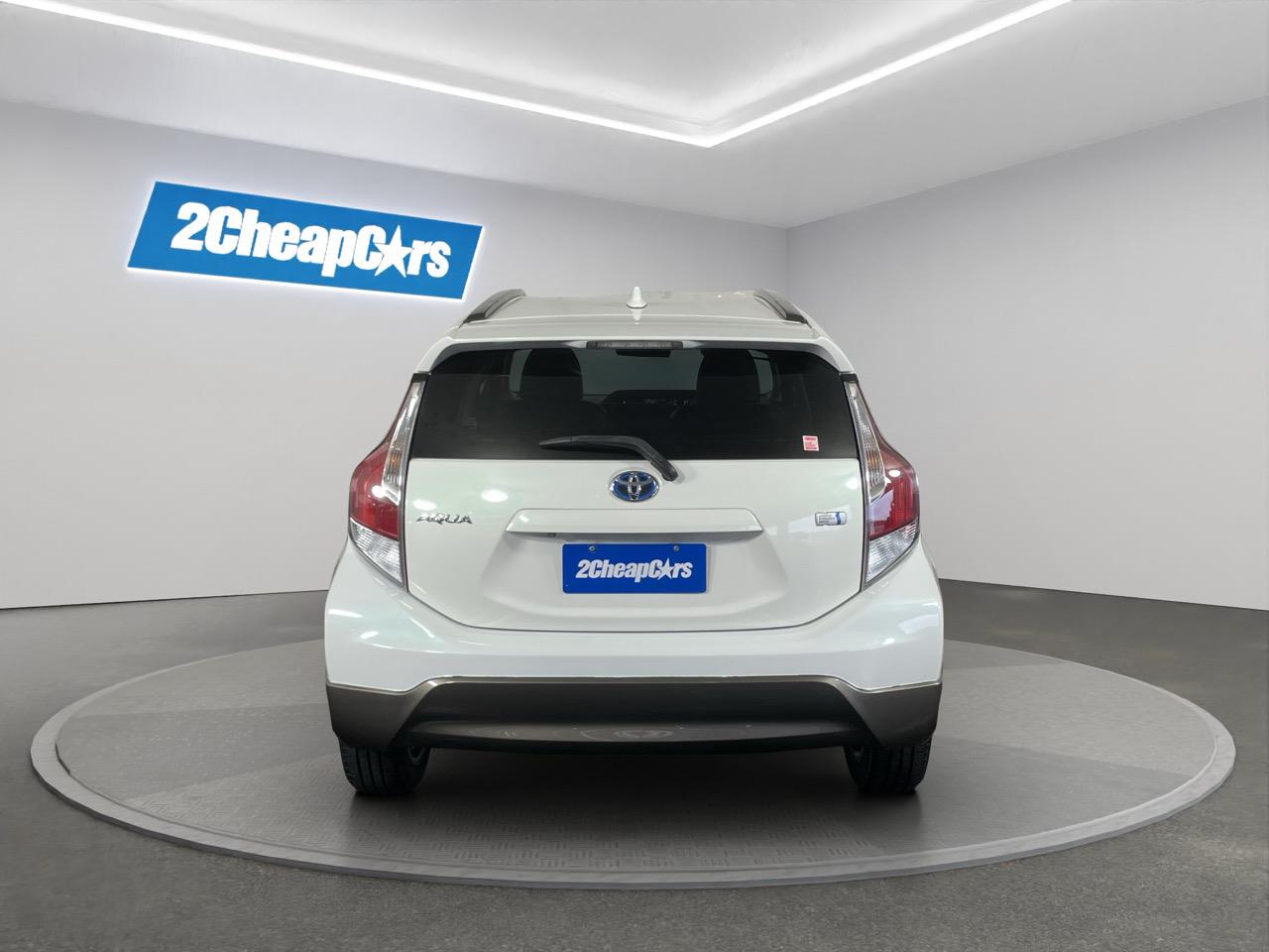 2015 Toyota Aqua X-URBAN Hatchback REVERSING CAMERA + AUTO LIGHTS + PUSH START