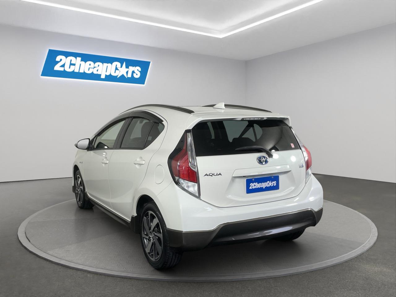 2015 Toyota Aqua X-URBAN Hatchback REVERSING CAMERA + AUTO LIGHTS + PUSH START