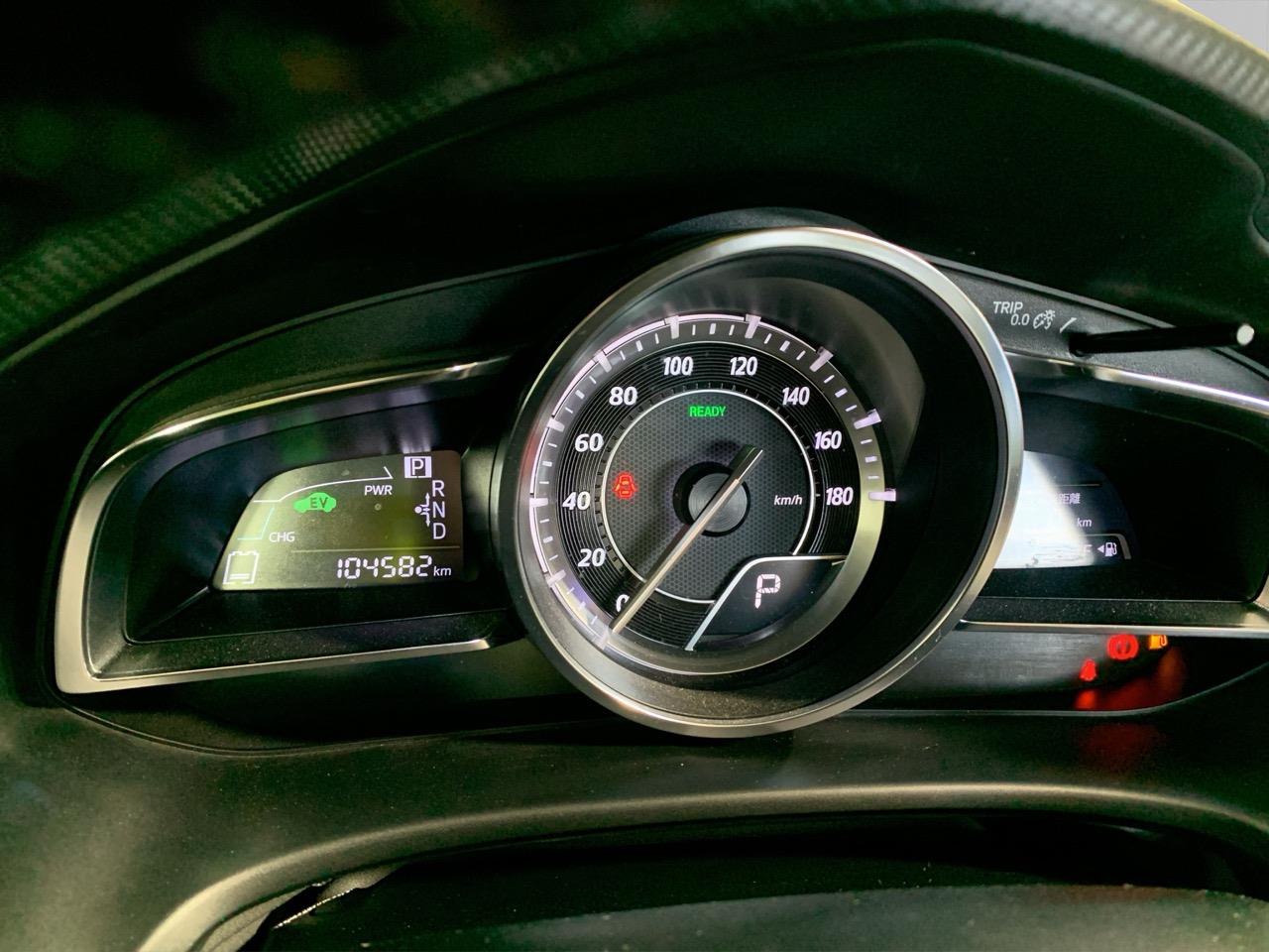 2013 Mazda Axela Hybrid  Sedan PUSH BUTTON START + AUTO LIGHTS + REVERSING CAMERA