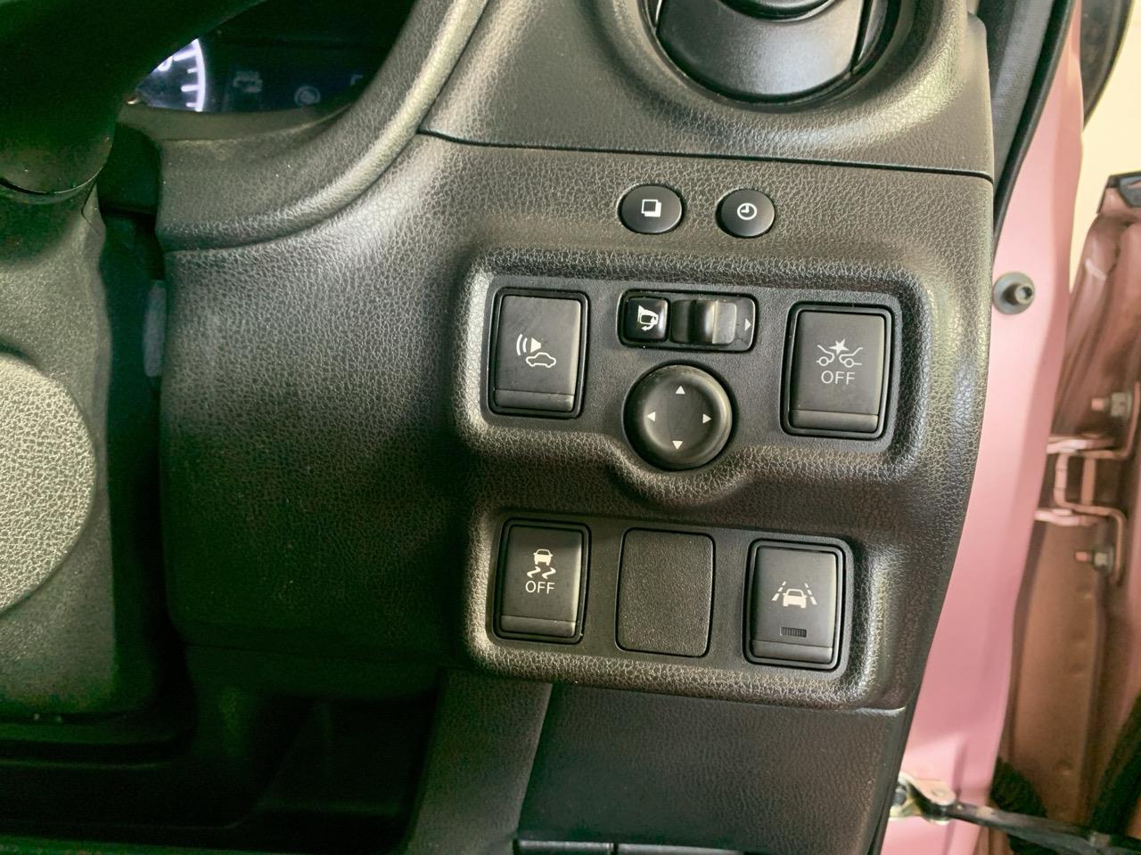 2016 Nissan Note e-power Hatchback PUSH BUTTON START + AUTO LIGHTS + REVERSING CAMERA