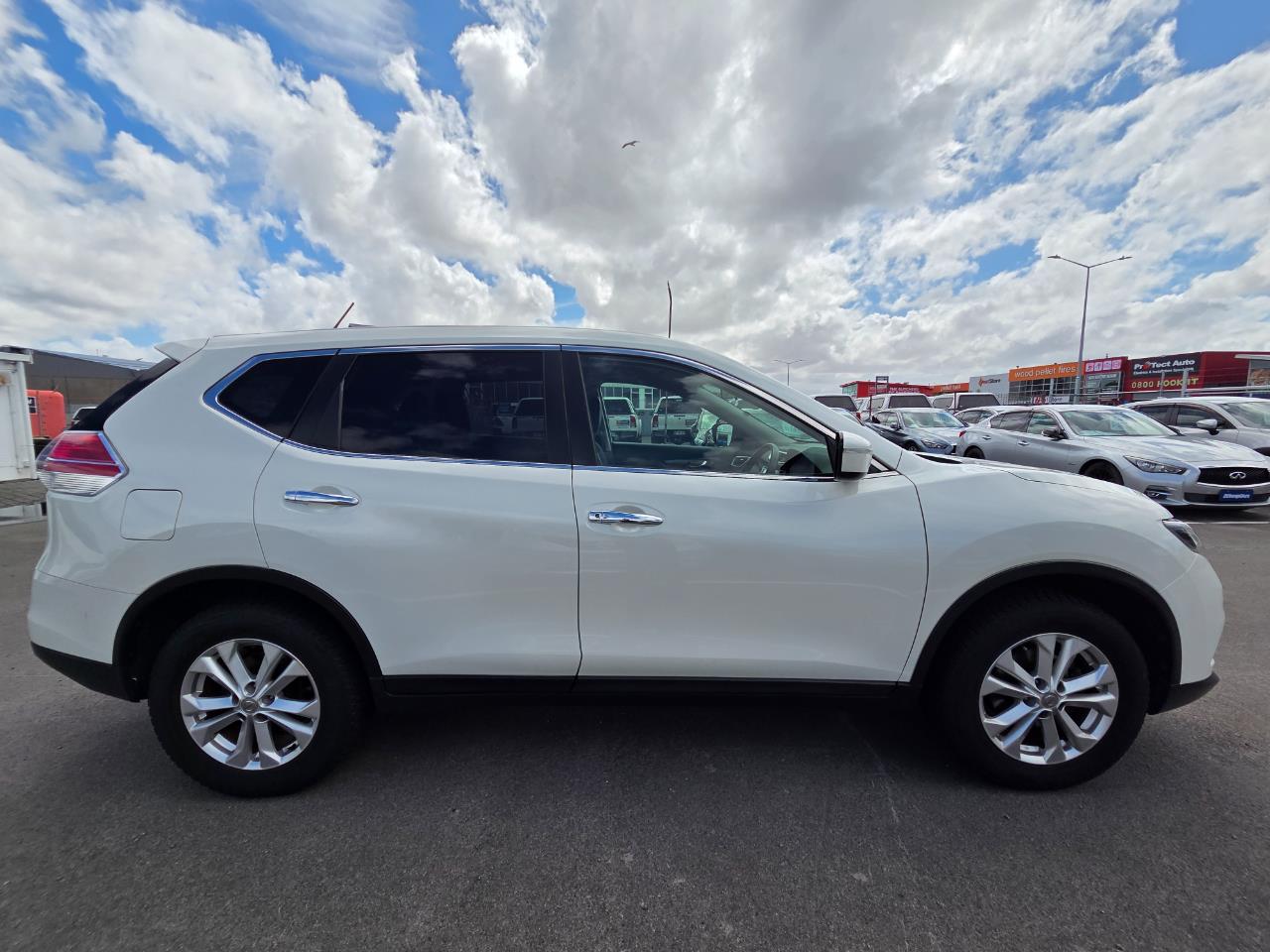 2016 Nissan X-TRAIL 20X Eergency Brake Package RV/SUV HEATED SEATS + AUTO LIGHTS + REVERSING CAMERA