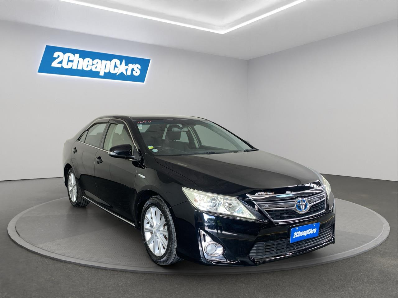 2013 Toyota Camry Hybrid Sedan REVERSING CAMERA + CRUISE CONTROL + AUTO LIGHTS
