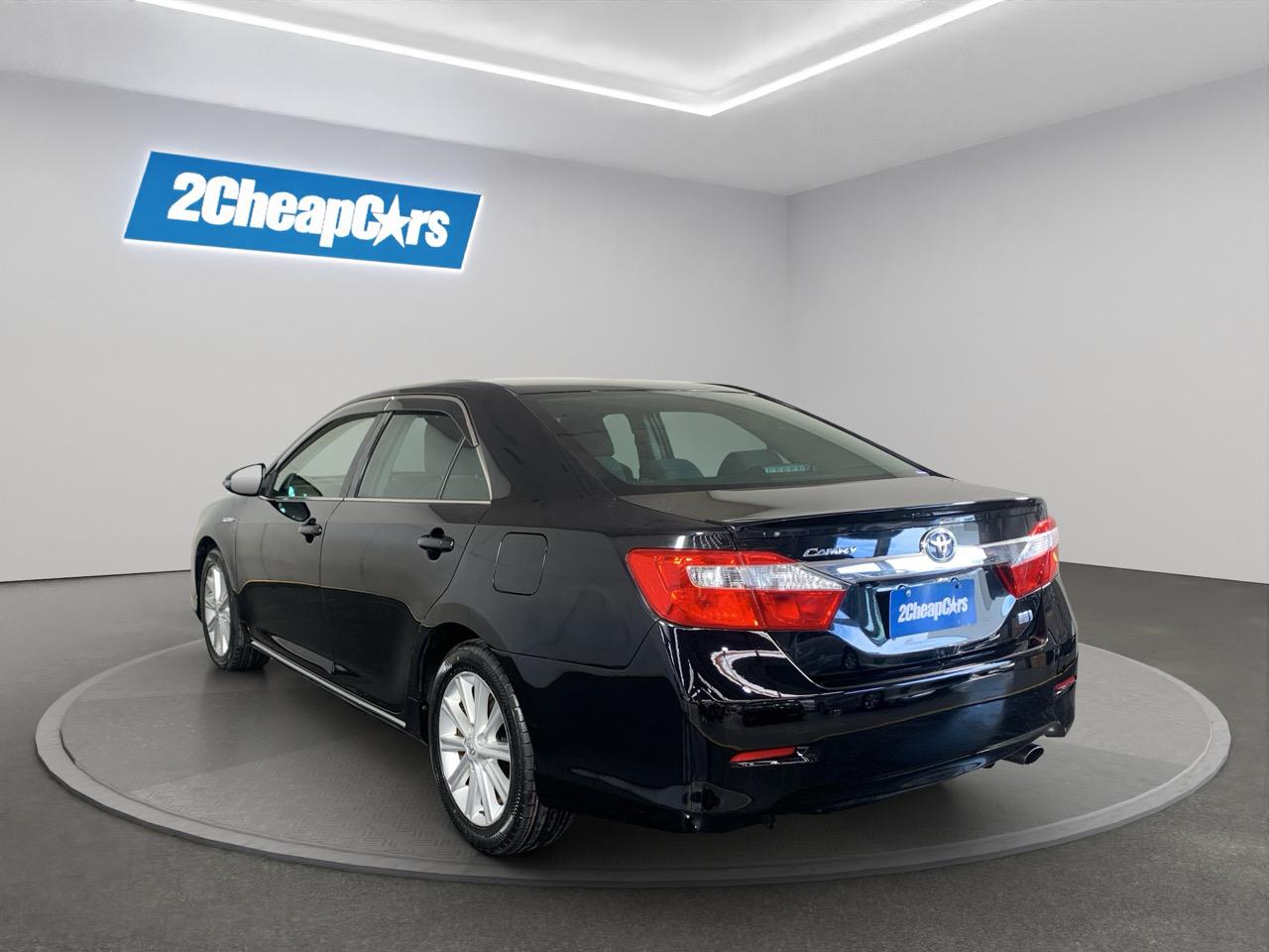2013 Toyota Camry Hybrid Sedan REVERSING CAMERA + CRUISE CONTROL + AUTO LIGHTS