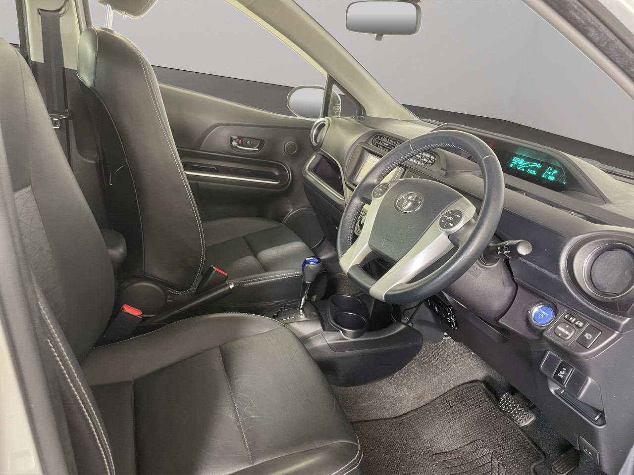 2013 Toyota Aqua G Hatchback REVERSING CAMERA + PUSH START + AUTO LIGHTS