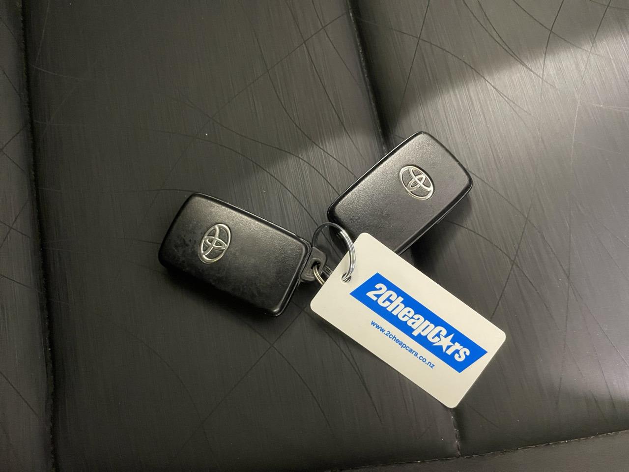 2013 Toyota Aqua G Hatchback REVERSING CAMERA + PUSH START + AUTO LIGHTS