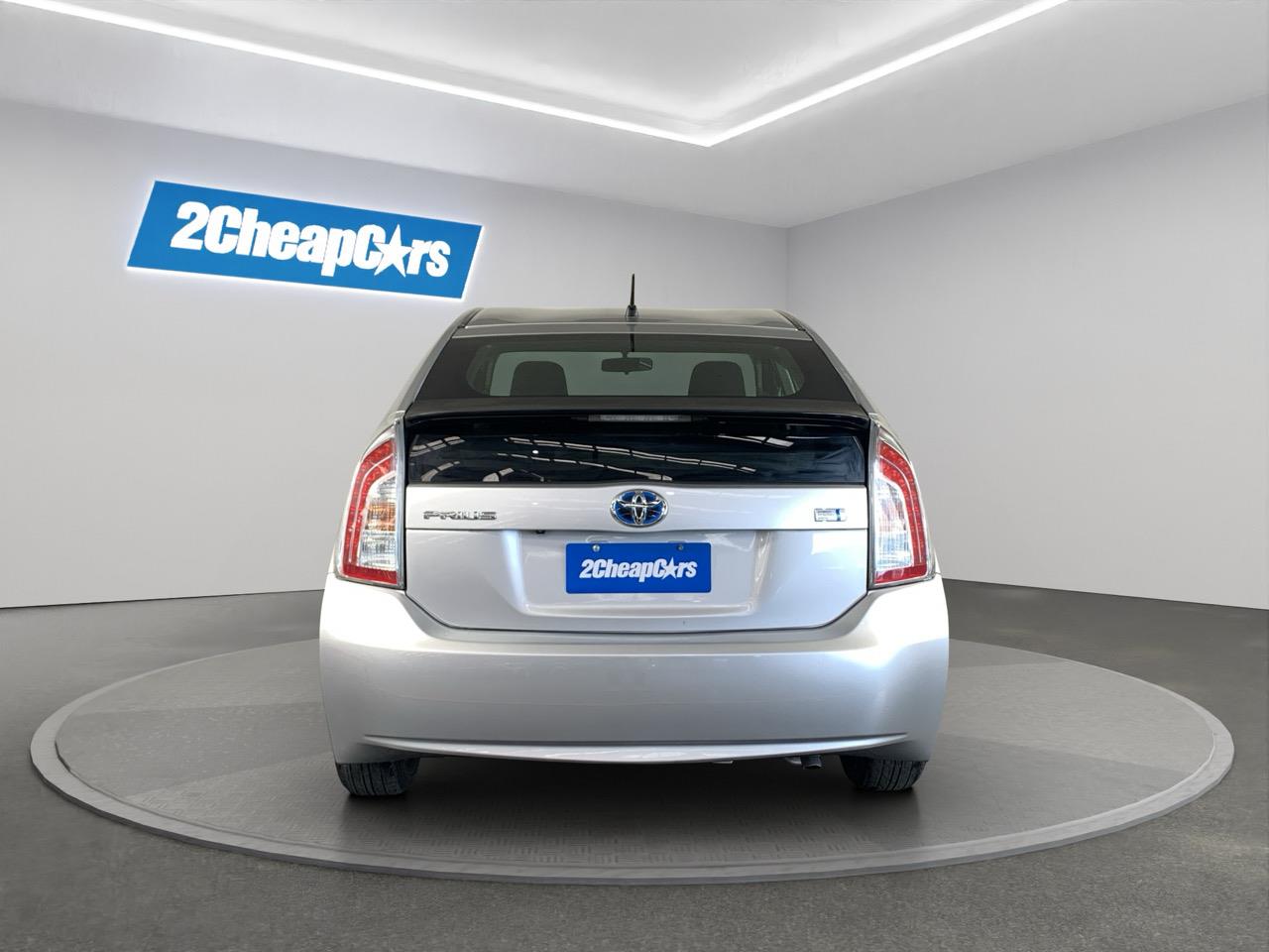 2013 Toyota Prius G Hatchback REVESING CAMERA + PUSH SRART + AUTO LIGHTS