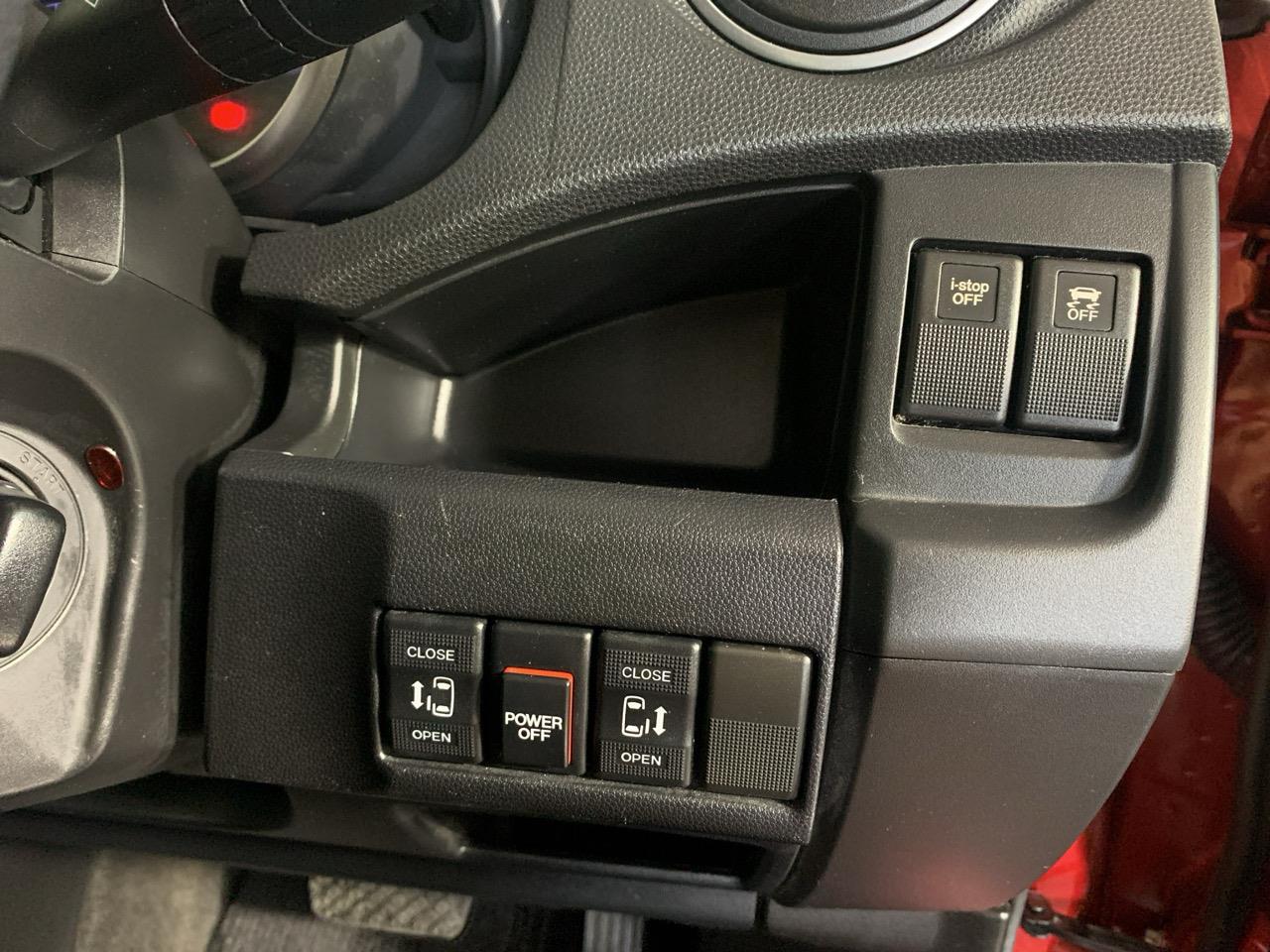 2013 Mazda Premacy 20C Skyactiv People Mover LOW KM + AUTO LIGHTS + REVERSING CAMERA