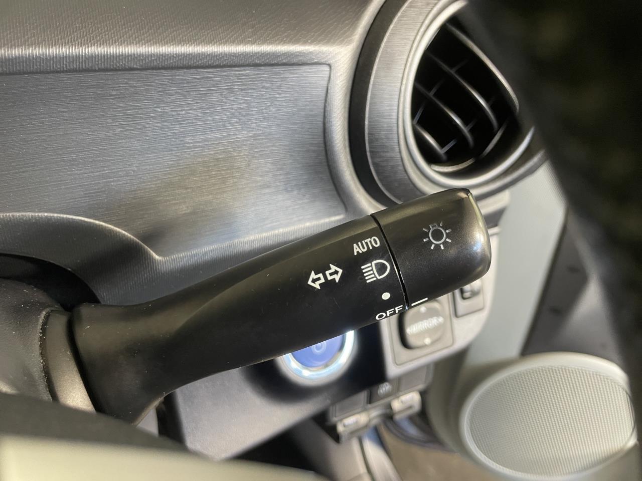 2012 Toyota Aqua S Hatchback LOW KM + REVERSING CAMERA + AUTO LIGHTS