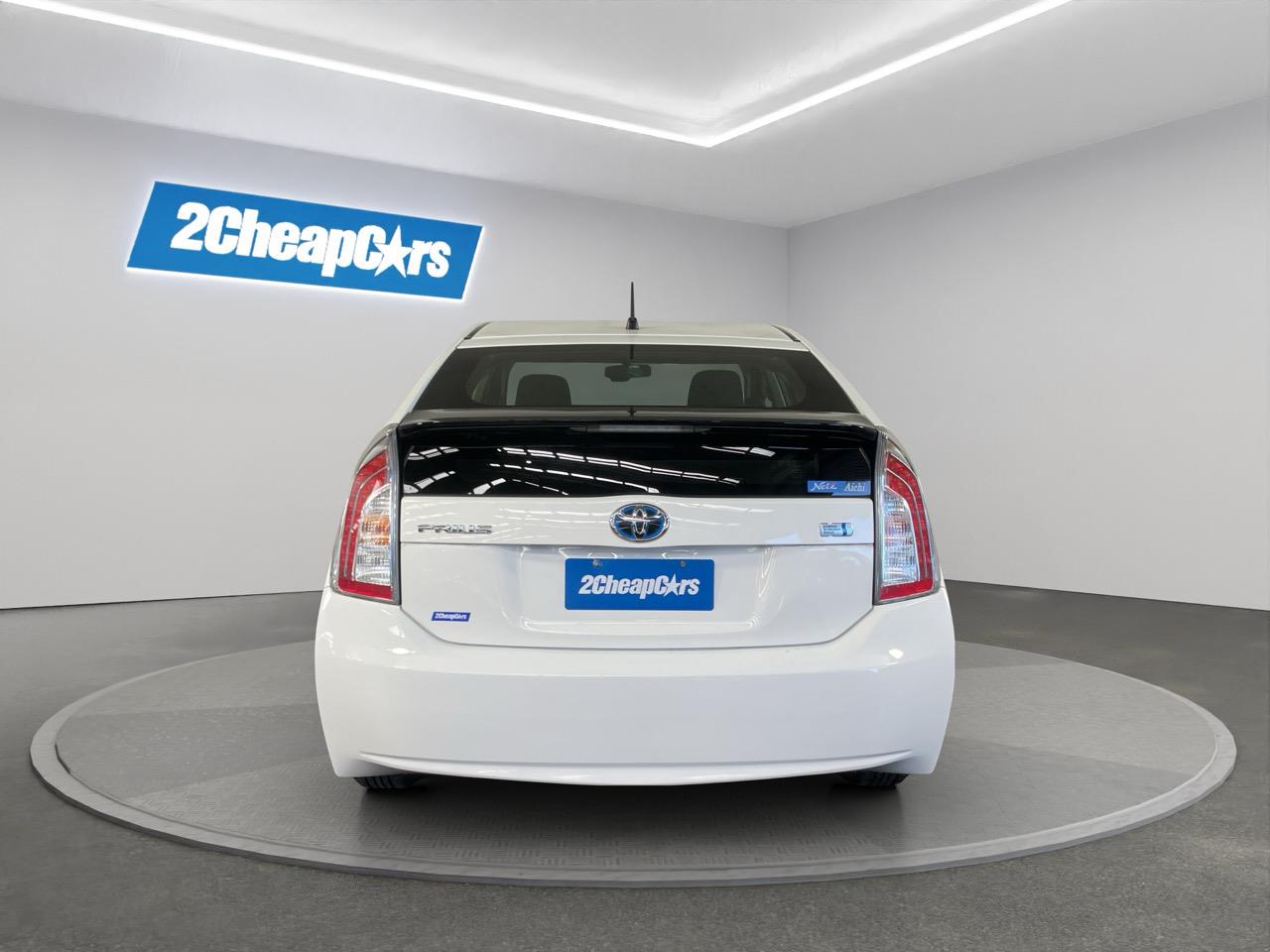 2013 Toyota Prius G Hatchback AUTO LIGHTS + PUSH START