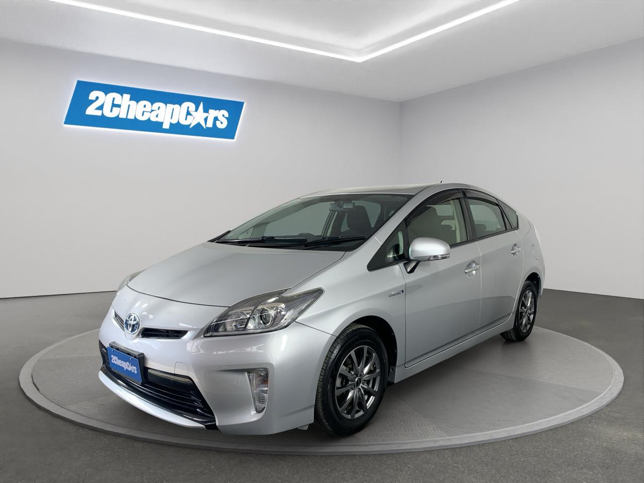 2015 Toyota Prius Hybrid Hatchback