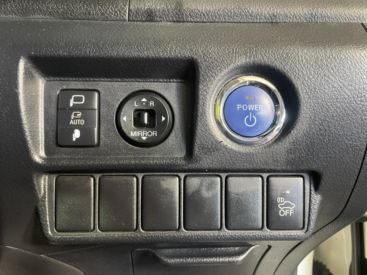 2015 Toyota SAI G Sedan REVERSING CAMERA + CRUISE CONTROL