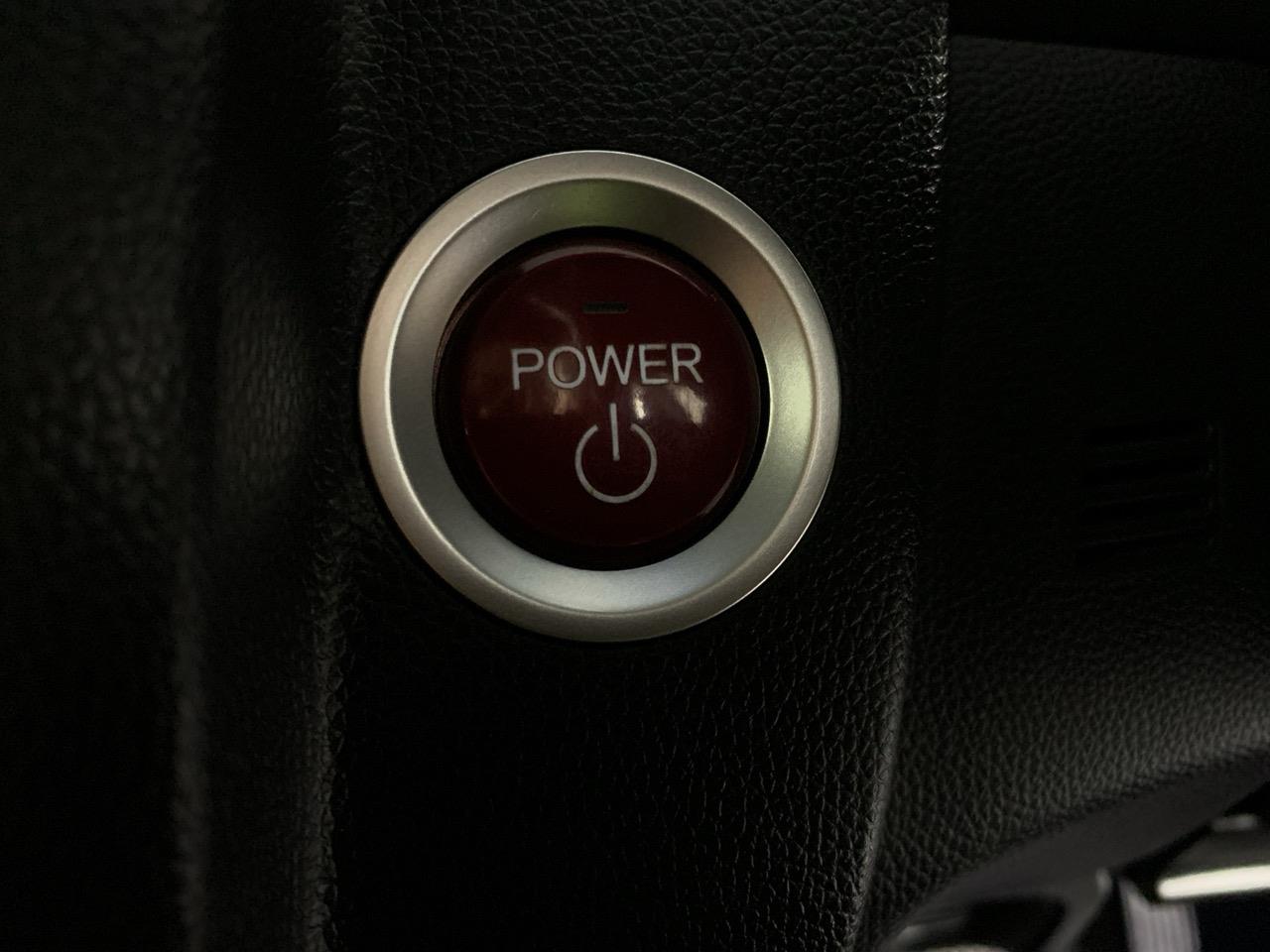 2015 Honda Fit Jazz Hybrid New Shape Hatchback CRUISE CONTROL + REVERSING CAMERA + AUTO LIGHTS