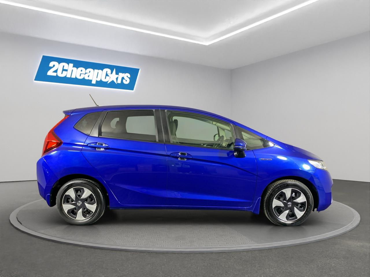 2015 Honda Fit Jazz Hybrid New Shape Hatchback CRUISE CONTROL + REVERSING CAMERA + AUTO LIGHTS