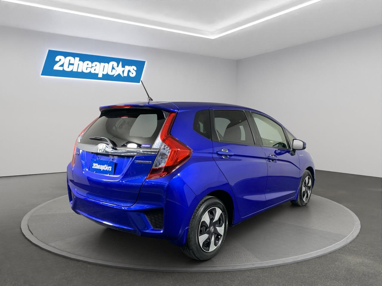 2015 Honda Fit Jazz Hybrid New Shape Hatchback CRUISE CONTROL + REVERSING CAMERA + AUTO LIGHTS
