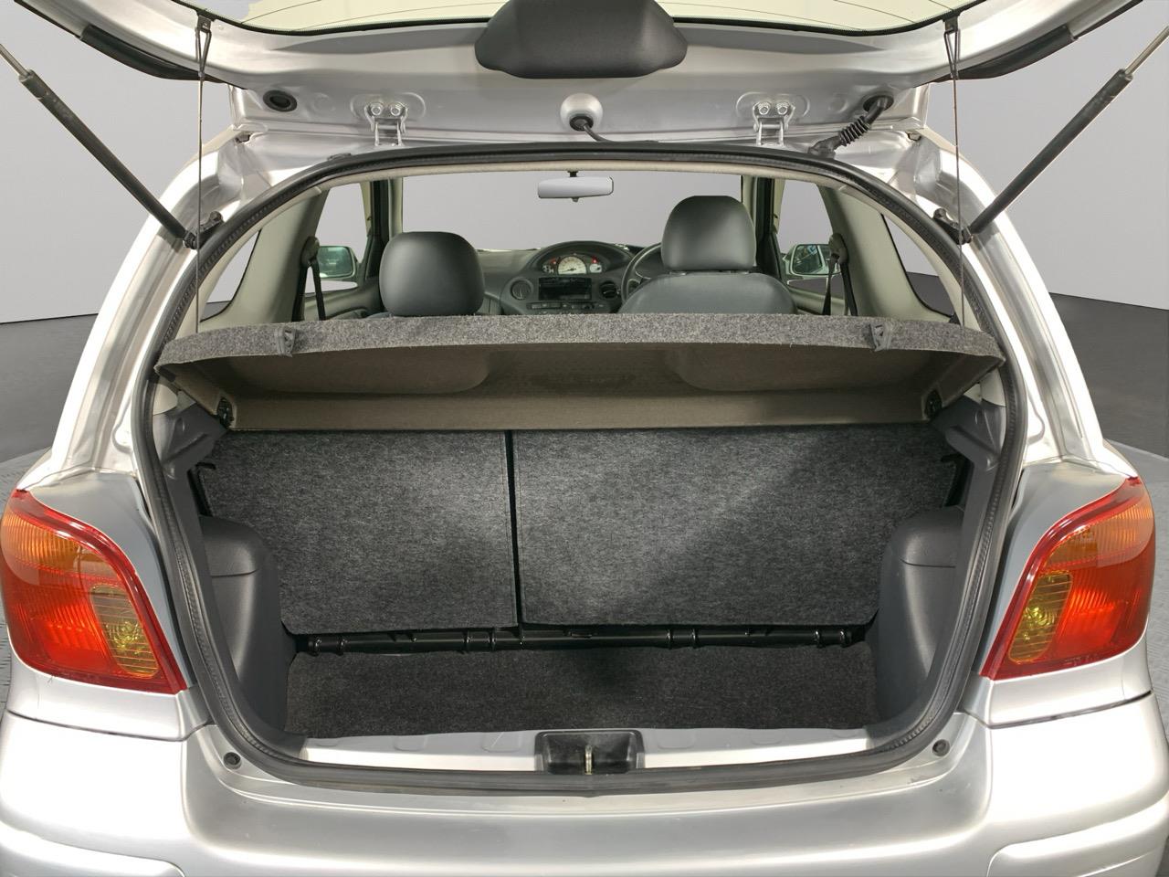 2003 Toyota Vitz 1.0L Hatchback NO ORC + CHEAP CAR LESS THAN $4K