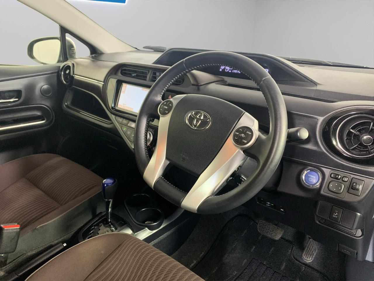 2015 Toyota Aqua Facelift Model G Hatchback CRUISE CONTROL + REVERSING CAMERA + PUSH START