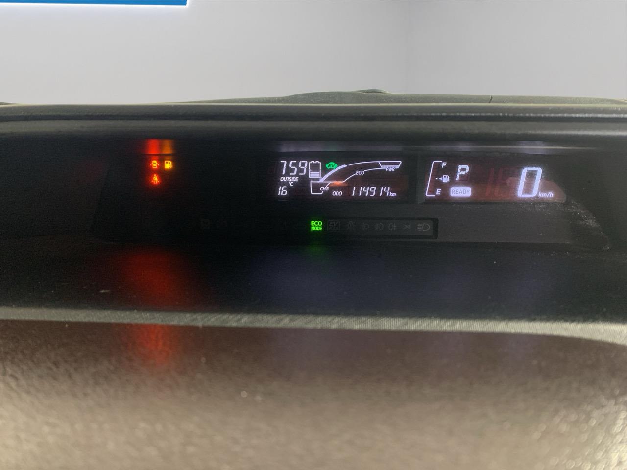 2015 Toyota Aqua Facelift Model G Hatchback CRUISE CONTROL + REVERSING CAMERA + PUSH START