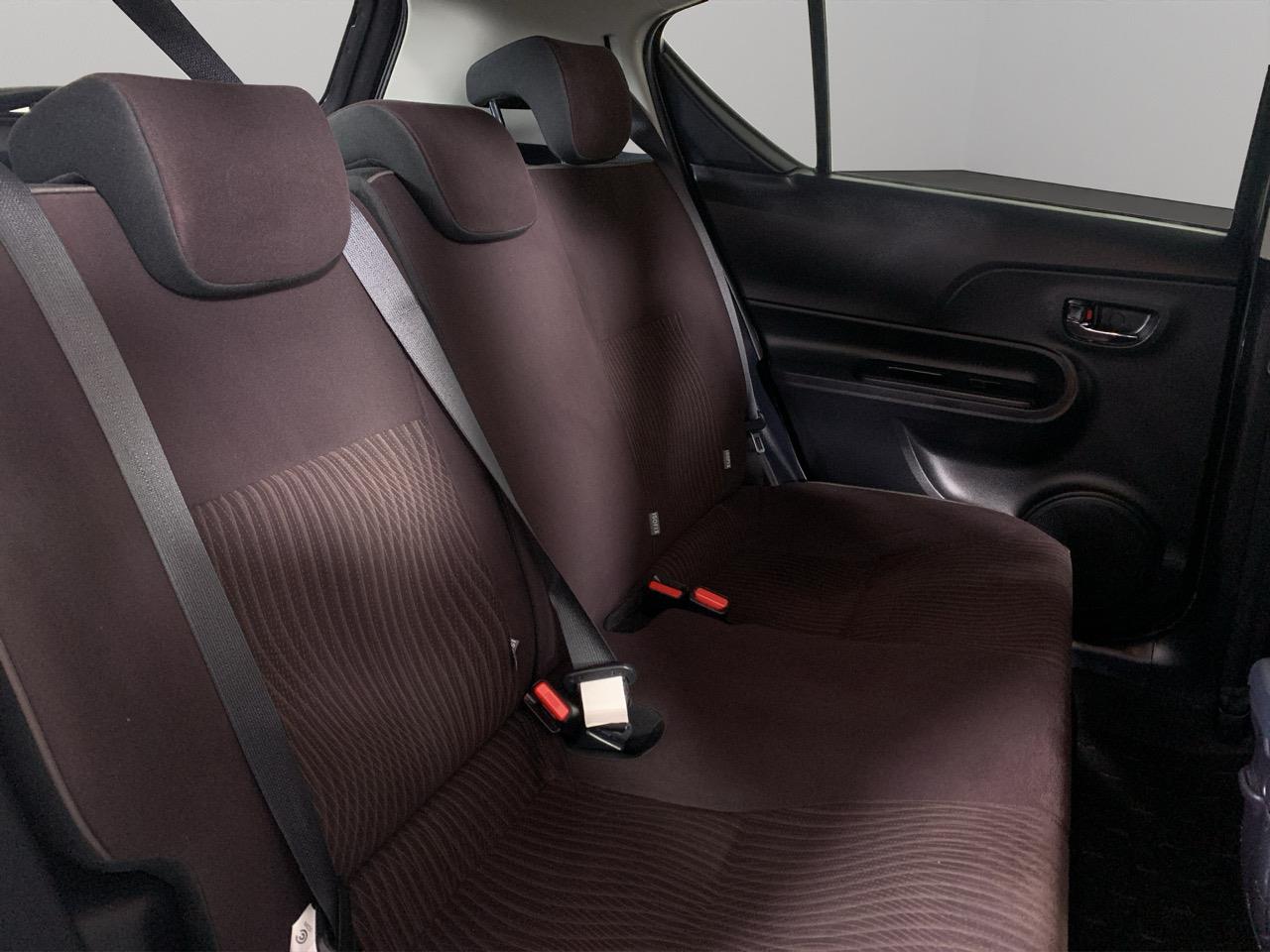 2015 Toyota Aqua Facelift Model G Hatchback CRUISE CONTROL + REVERSING CAMERA + PUSH START