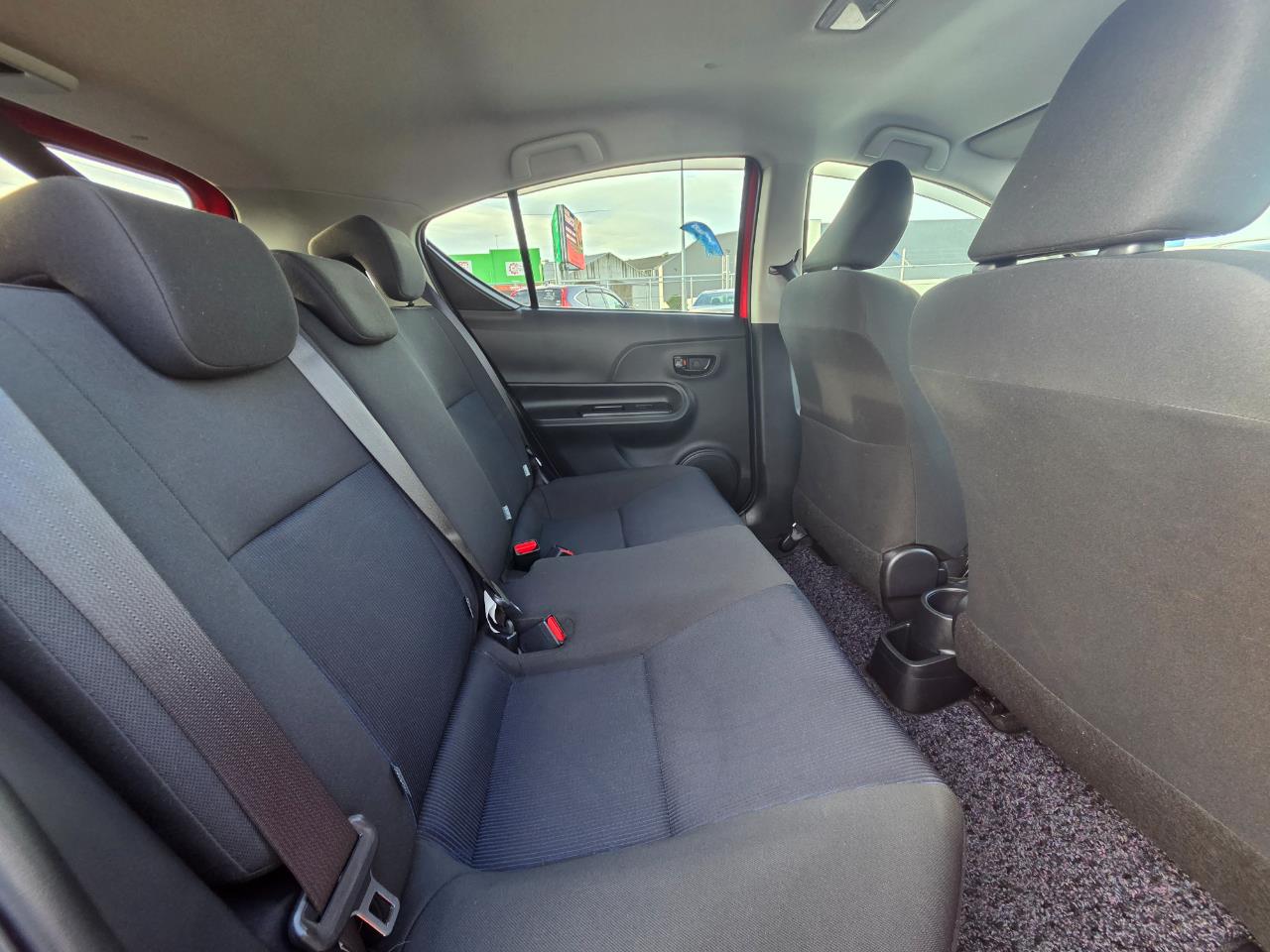 2015 Toyota Aqua Facelift Model S Hatchback HEATED SEATS + PUSH BUTTON START + AUTO LIGHTS