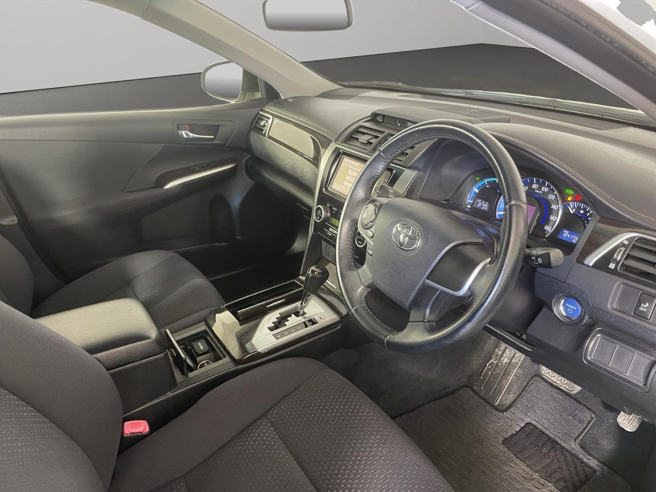 2012 Toyota Camry Hybrid G Package Sedan REVERSING CAMERA + AUTO LIGHTS + PUSH START