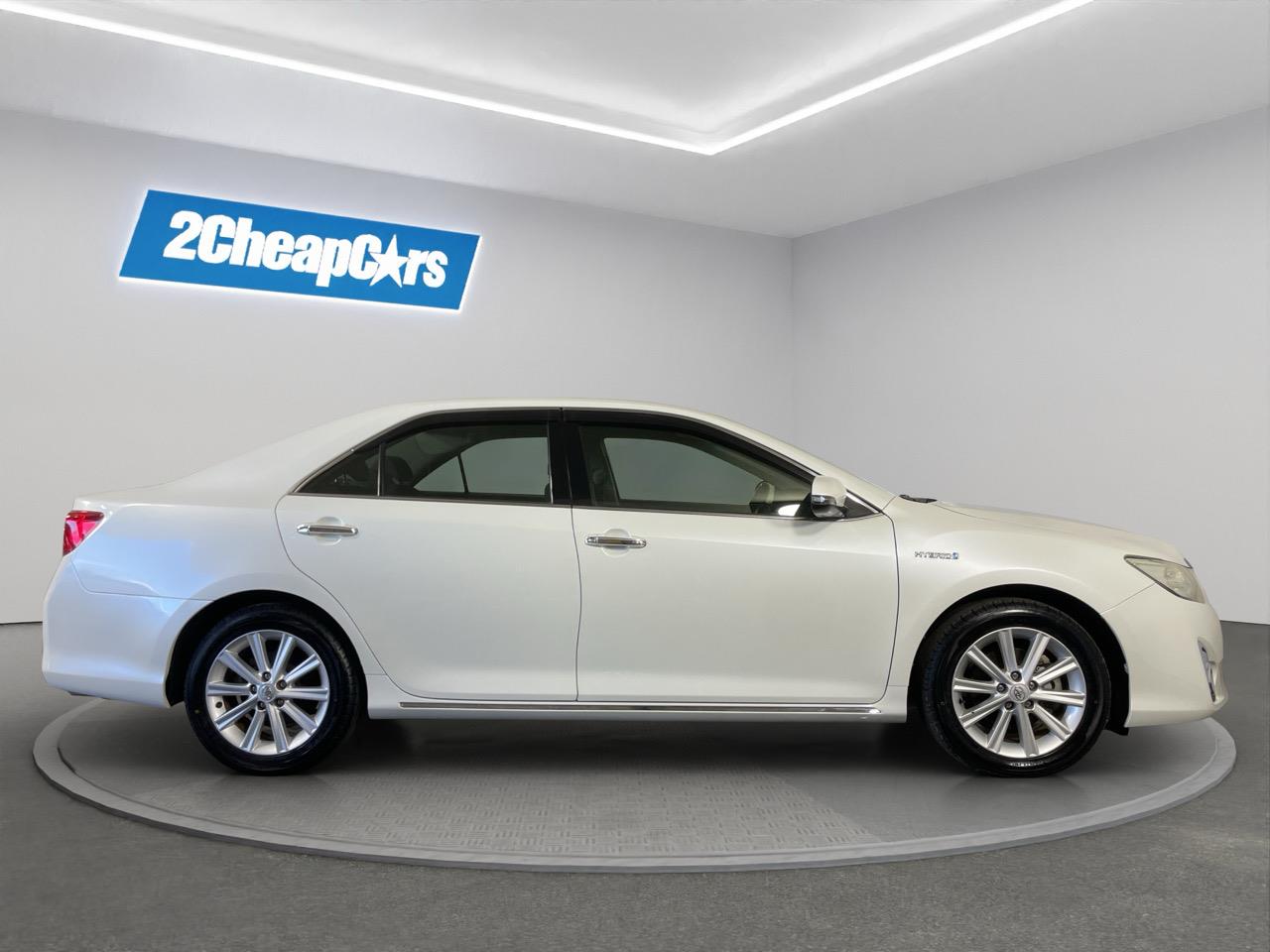 2012 Toyota Camry Hybrid G Package Sedan REVERSING CAMERA + AUTO LIGHTS + PUSH START