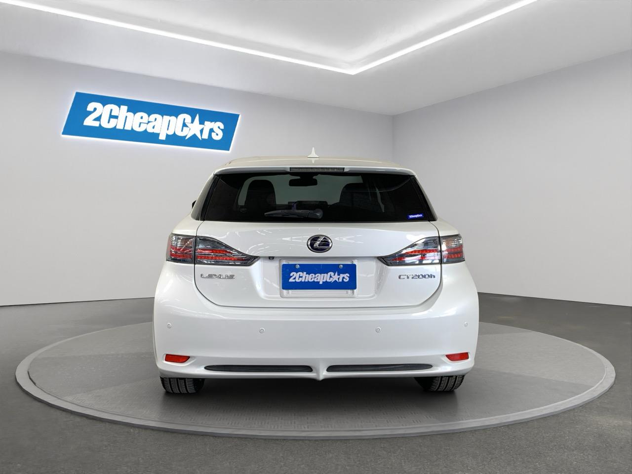 2013 Lexus CT200h Version C Hatchback CRUISE CONTROL + REVERSING CAMERA + AUTO LIGHTS