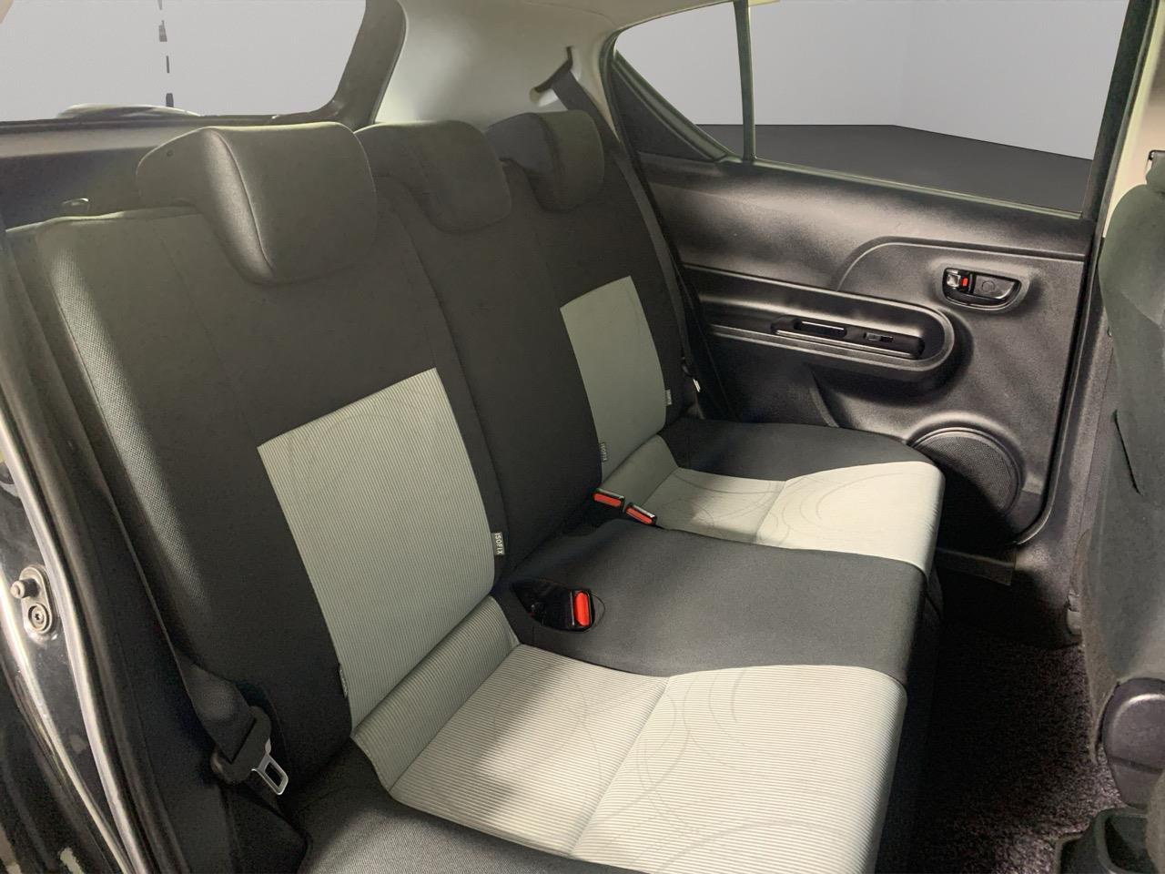 2014 Toyota Aqua G Hatchback REVERSING CAMERA + PUSH BUTTON START + AUTO LIGHTS