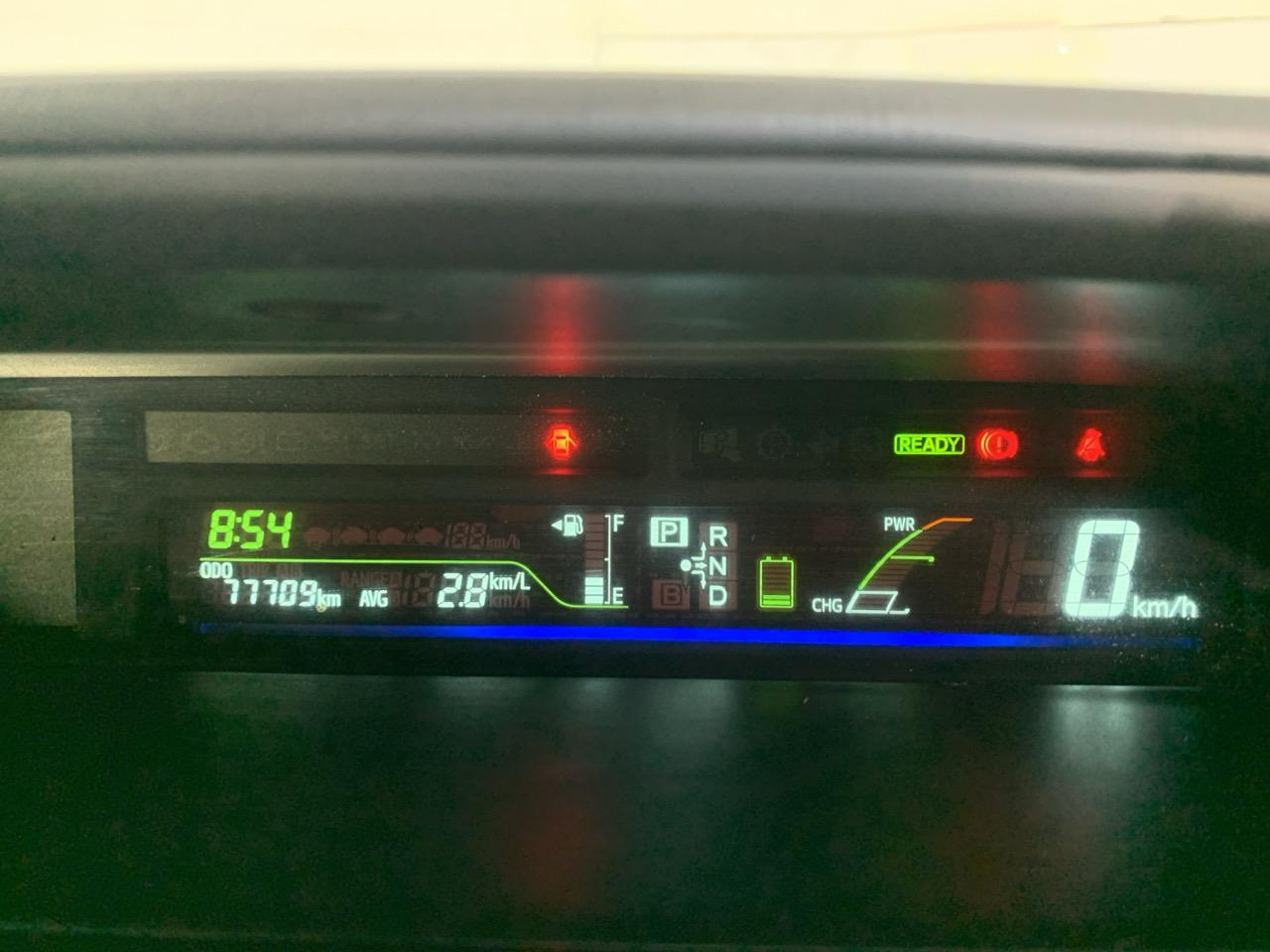 2013 Toyota Prius Alpha S 7 Seaters People Mover REVESING CAMERA + PUSH SRART + AUTO LIGHTS