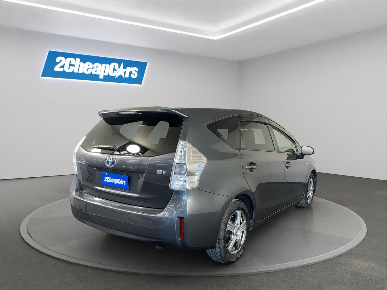 2013 Toyota Prius Alpha S 7 Seaters People Mover REVESING CAMERA + PUSH SRART + AUTO LIGHTS