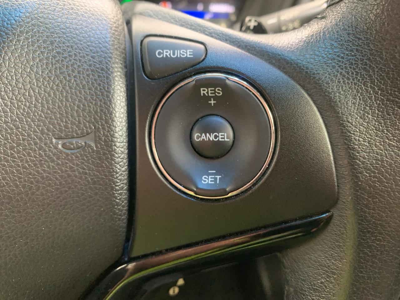 2014 Honda Vezel HYBRID X Hatchback LOW KMS + CRUISE CONTROL + REVERSING CAMERA